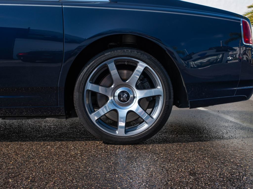 Certified 2016 Rolls-Royce Ghost image 12