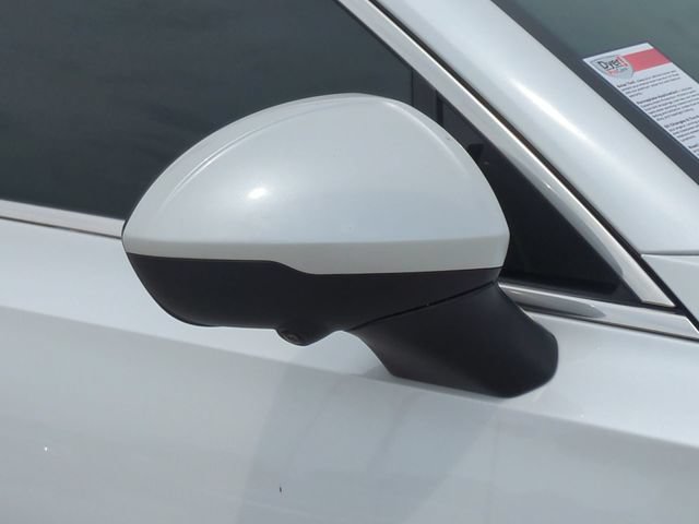 Used 2025 Buick Envision Avenir AWD/4WD image 12