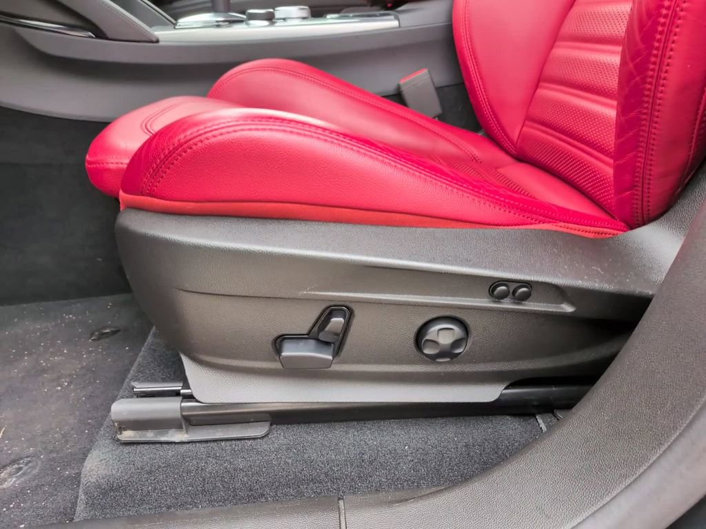 Used 2024 Alfa Romeo Stelvio Veloce image 24