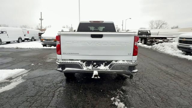 Used 2024 Chevrolet Silverado 2500 LT AWD/4WD image 7