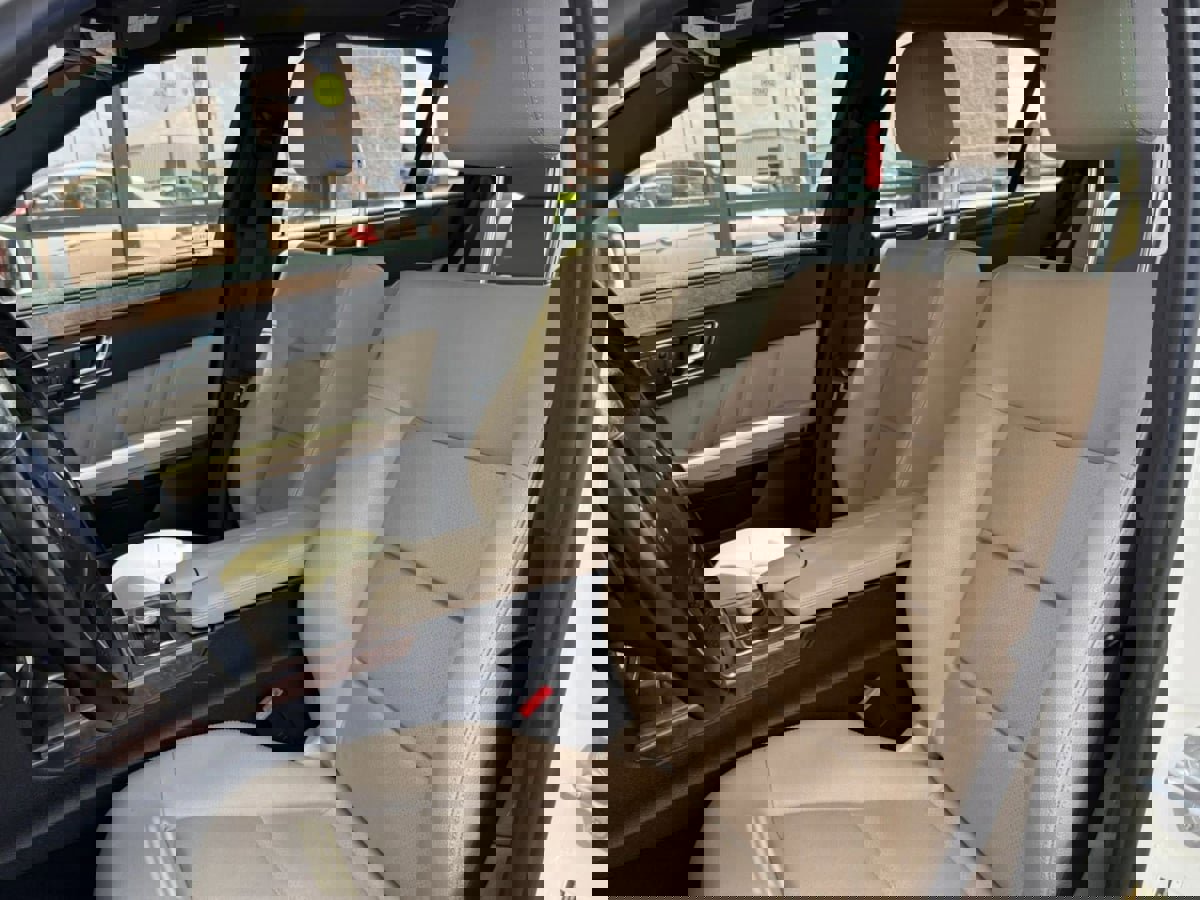 Used 2011 Mercedes-Benz E 350 Sport image 42