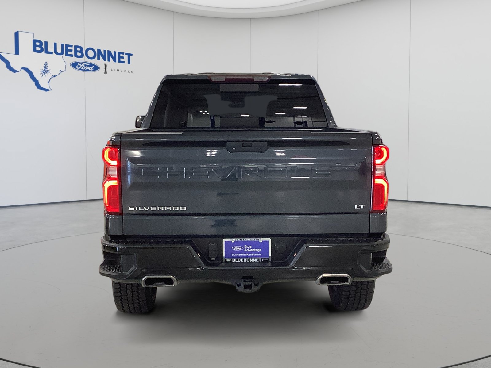 Used 2021 Chevrolet Silverado 1500 LT Trail Boss w/ Convenience Package II AWD/4WD image 6