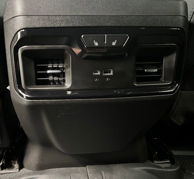 Used 2024 Chevrolet Silverado 2500 ZR2 w/ Technology Package AWD/4WD image 50