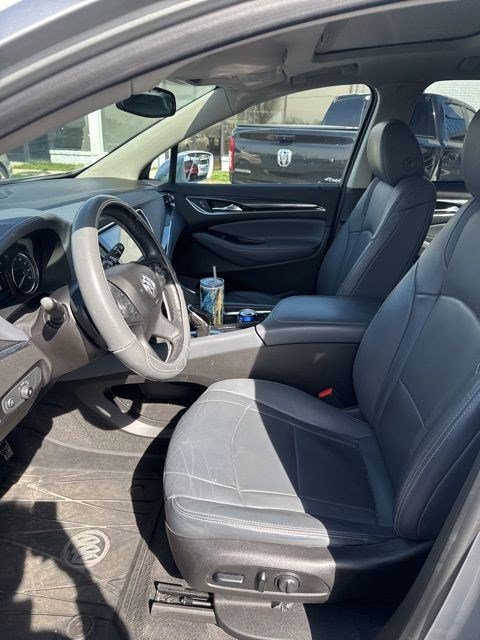 Used 2019 Buick Enclave Essence image 13