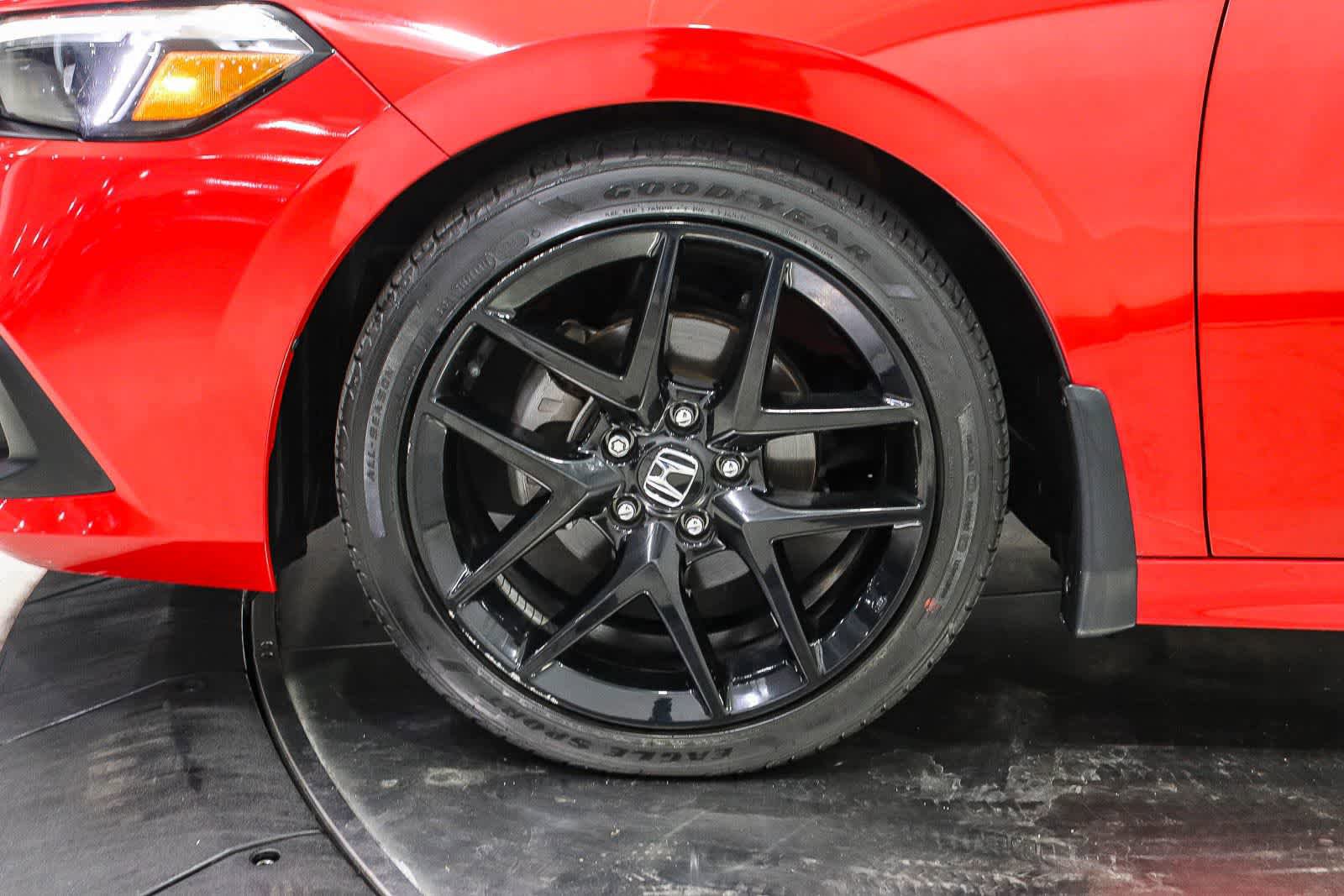 Used 2024 Honda Civic Sport image 9
