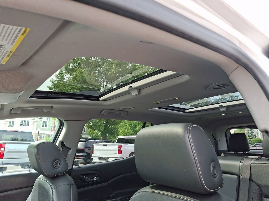 Used 2017 GMC Acadia SLT AWD/4WD image 15