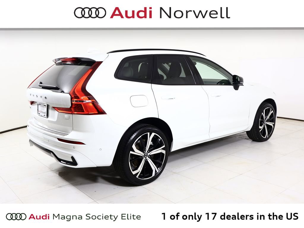 Used 2024 Volvo XC60 T8 Ultimate w/ Protection Package Premier AWD/4WD image 16
