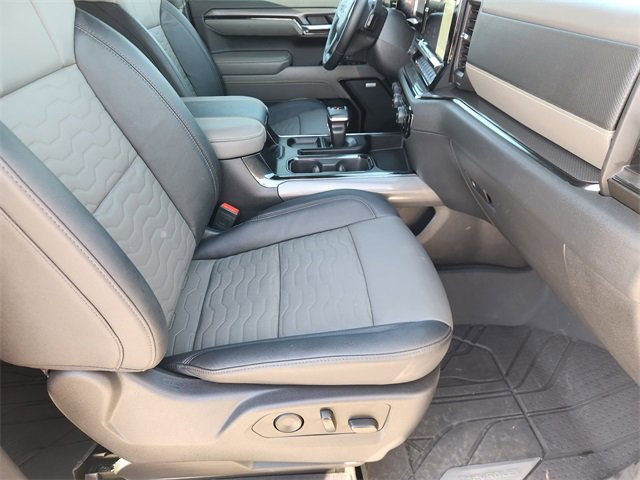 Used 2024 Chevrolet Silverado 1500 ZR2 w/ Technology Package image 14