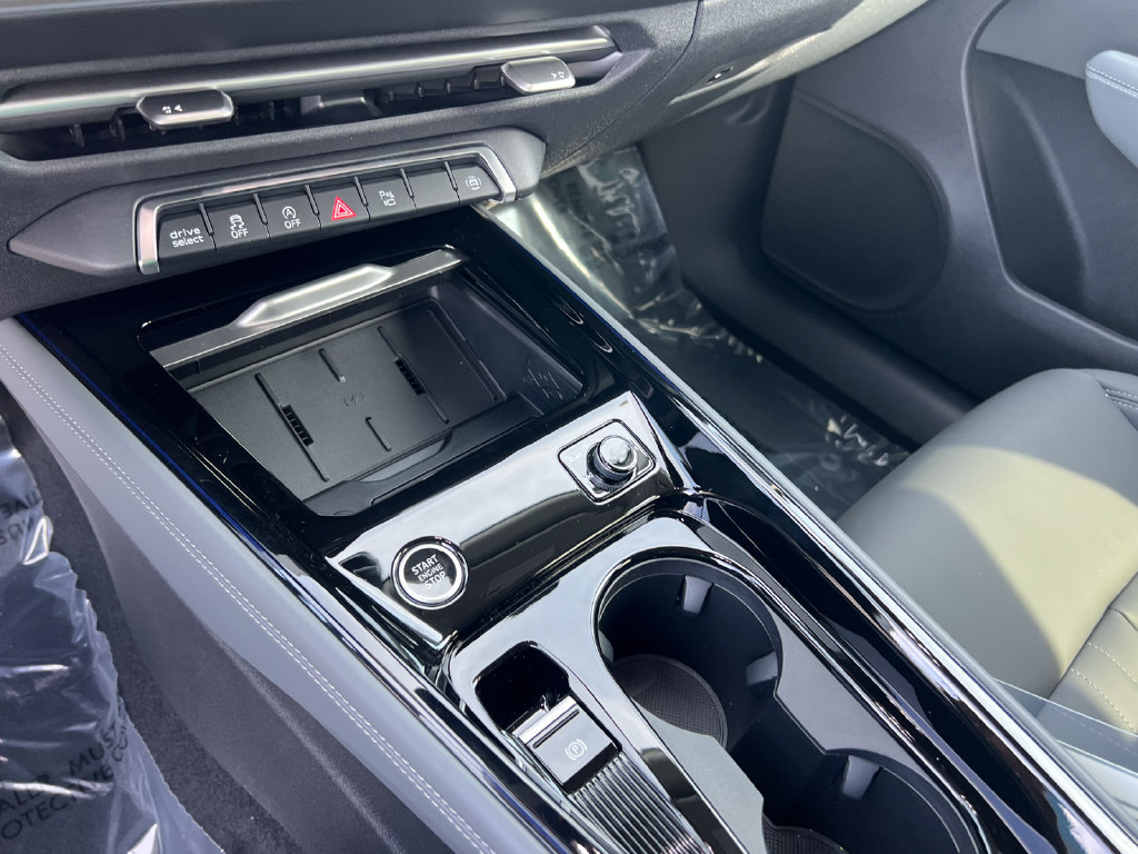 New 2026 Audi Q3 quattro 2.0T AWD/4WD image 22