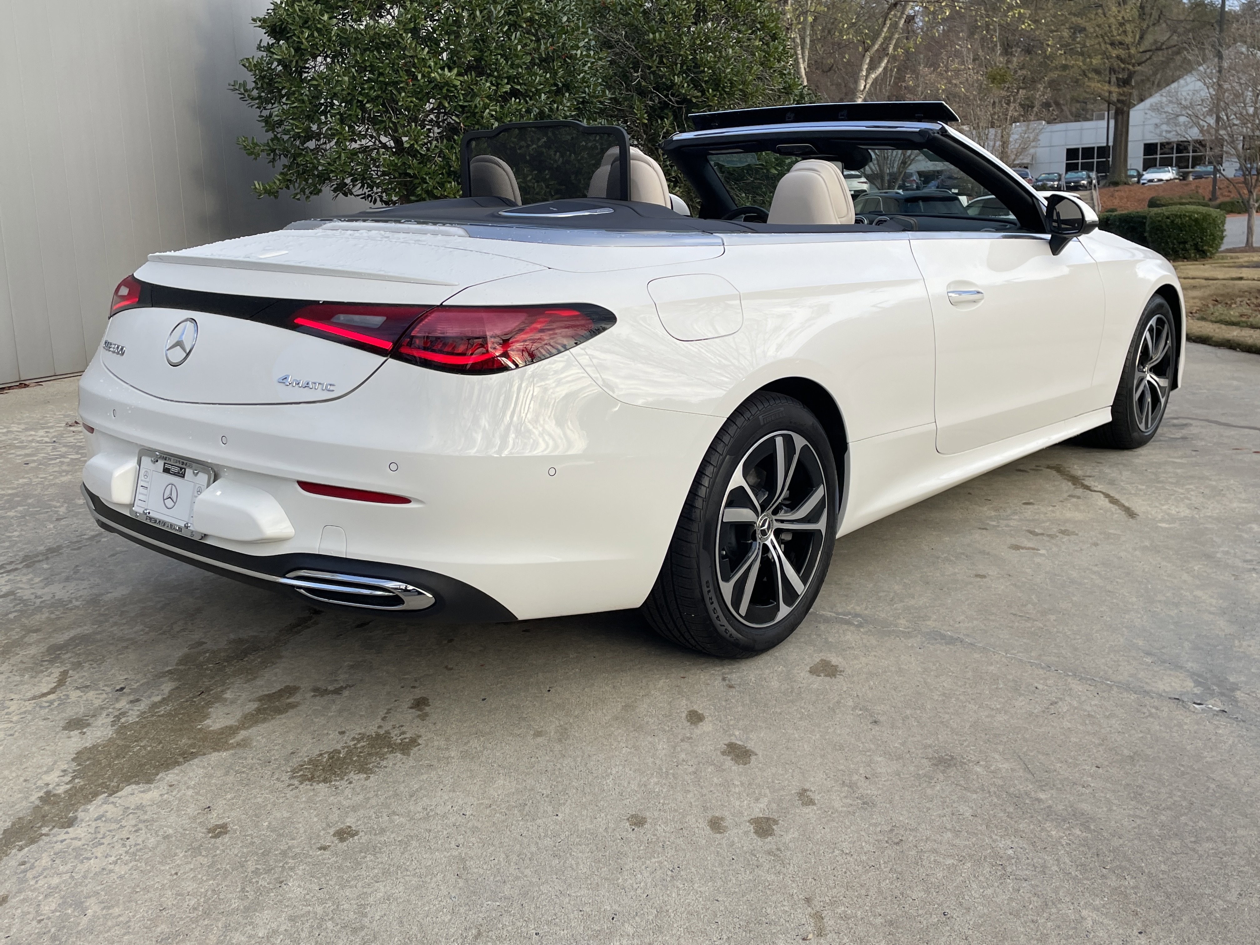 Certified 2024 Mercedes-Benz CLE 300 4MATIC Cabriolet image 11