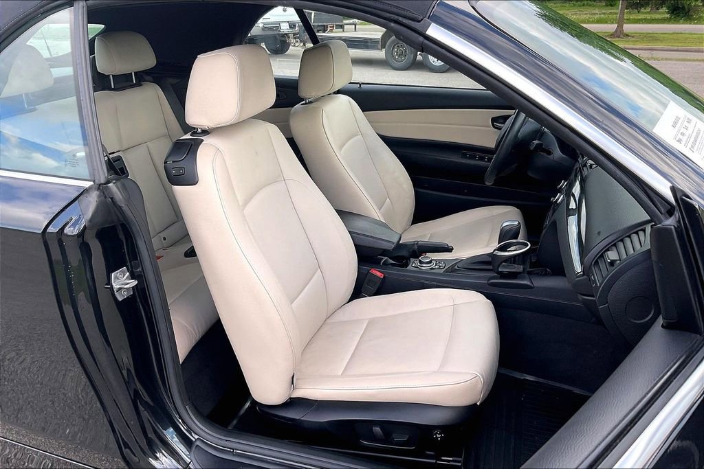 Used 2013 BMW 128i Convertible RWD image 7