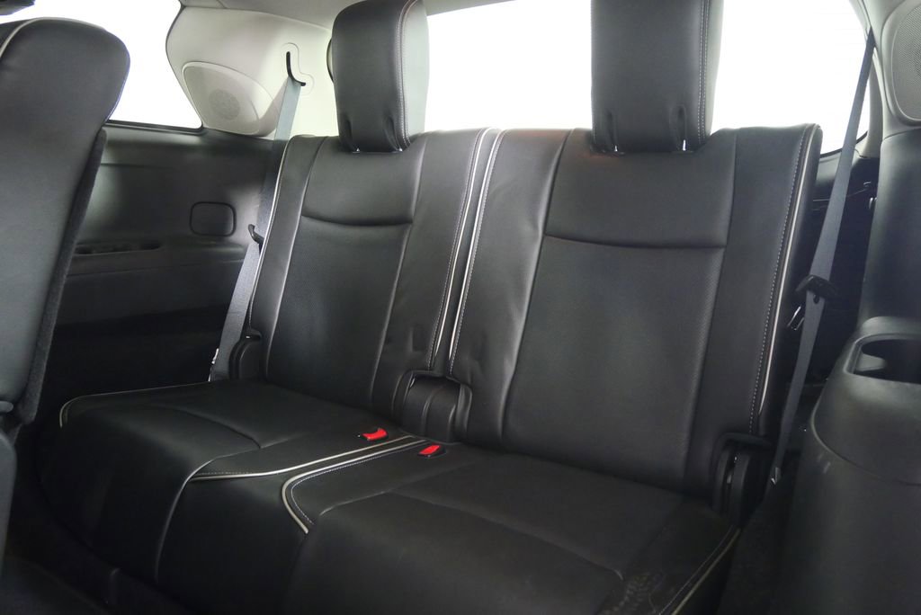 Used 2016 INFINITI QX60 FWD w/ Deluxe Technology Package image 12