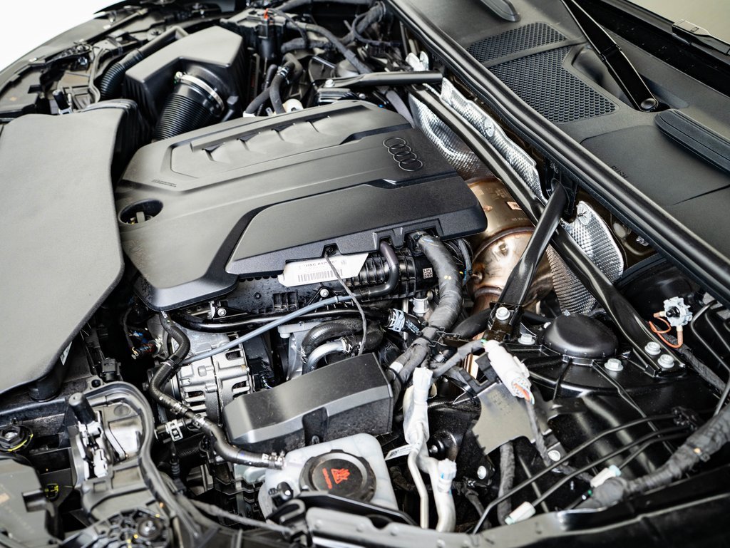 Certified 2025 Audi Q5 2.0T Premium Plus image 38