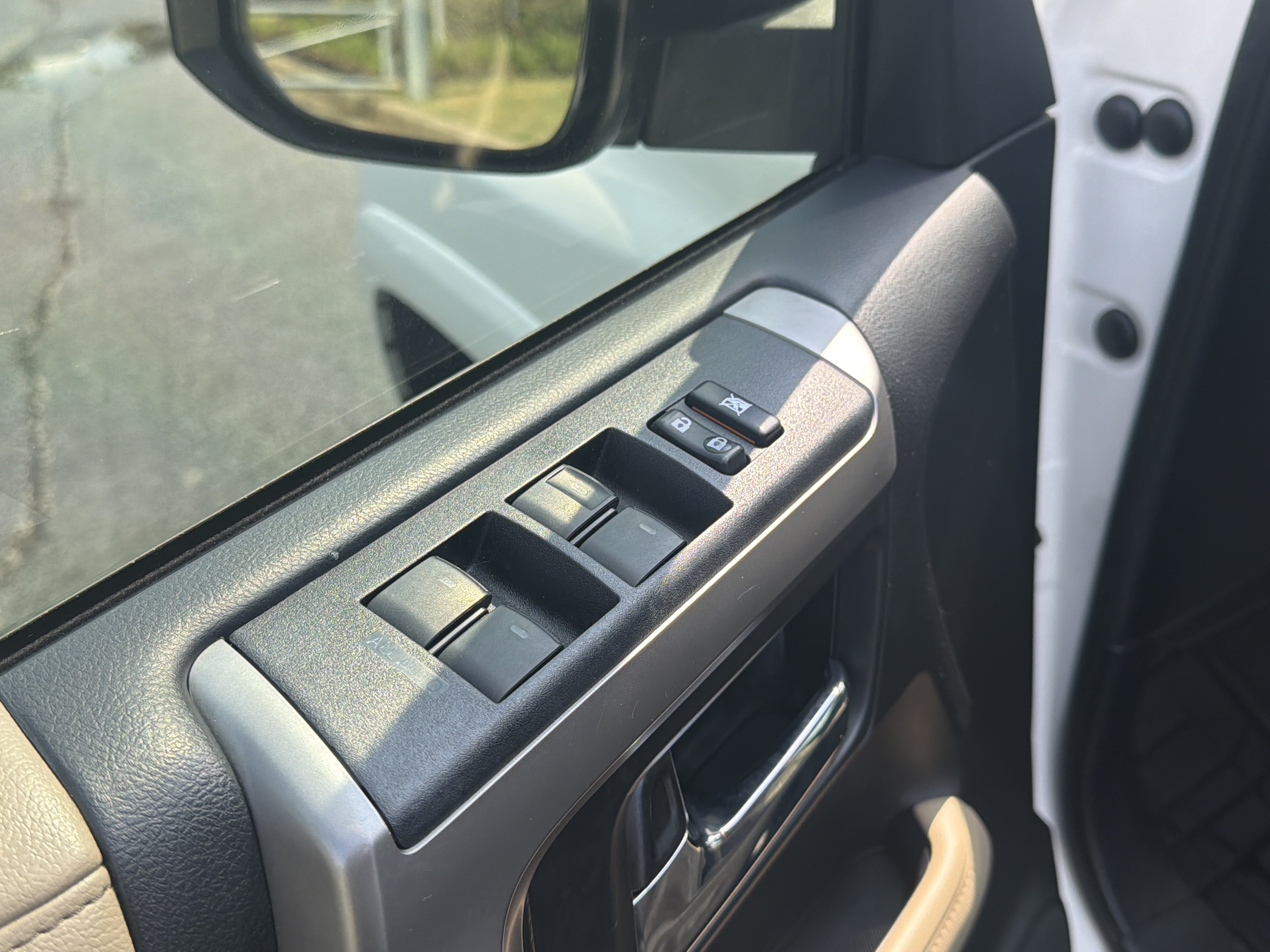 Used 2015 Toyota 4Runner SR5 RWD image 23