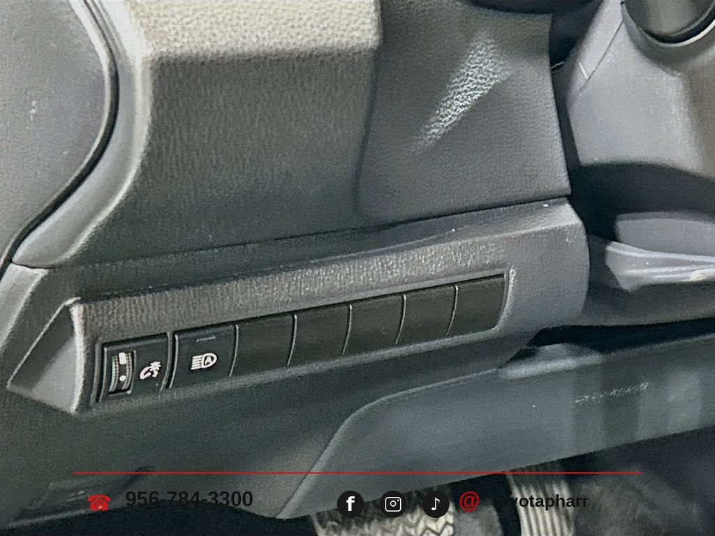 Used 2025 Toyota Corolla LE FWD image 9