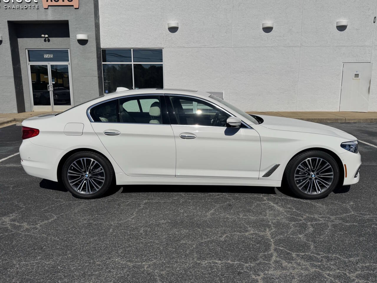 Used 2017 BMW 530i RWD image 7