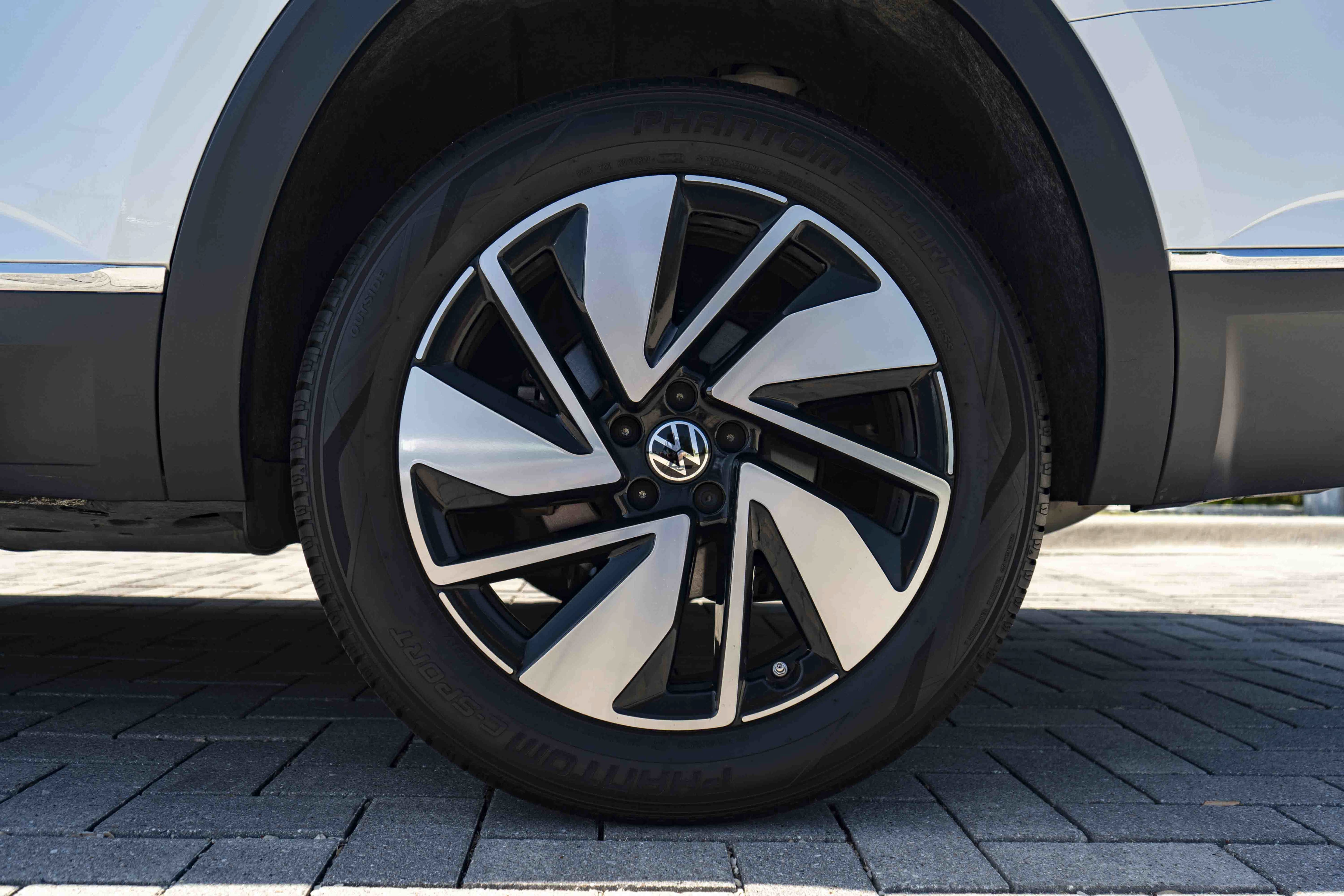 Certified 2024 Volkswagen Atlas SEL AWD/4WD image 14