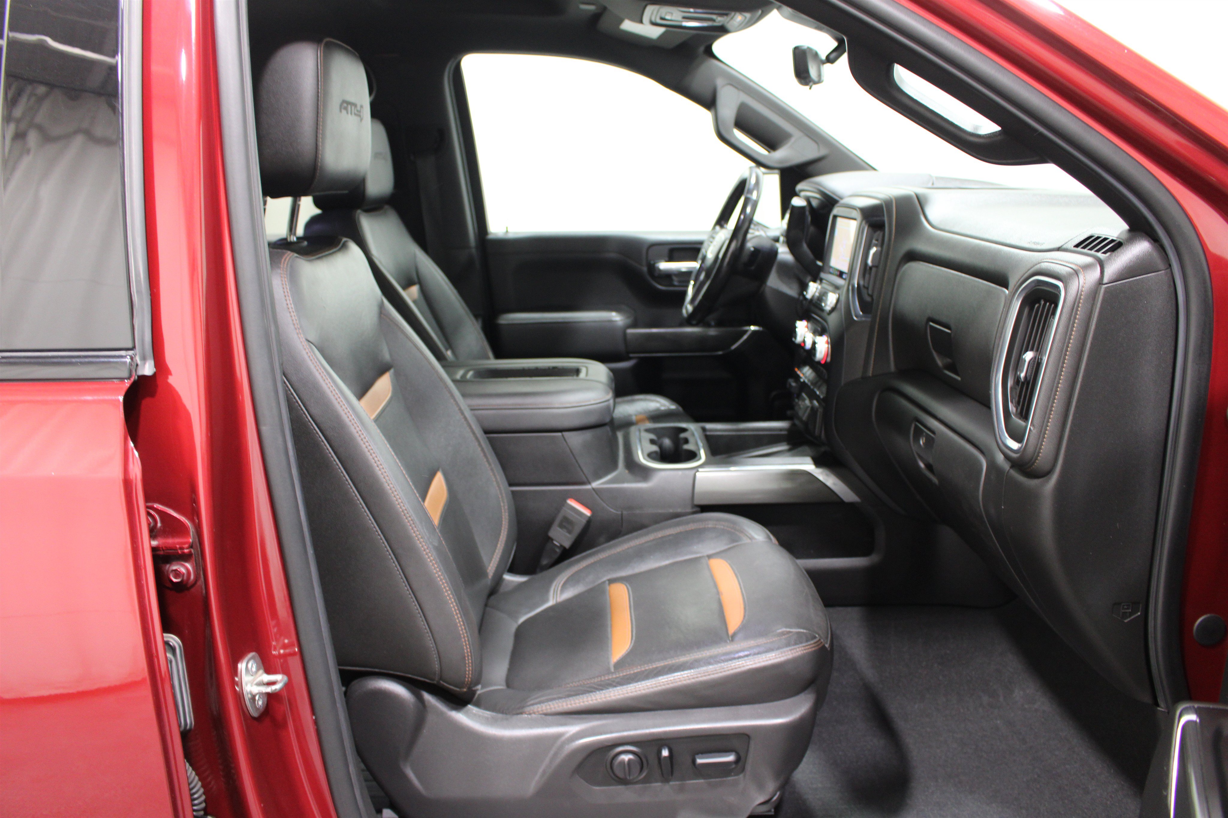 Used 2019 GMC Sierra 1500 AT4 w/ AT4 Premium Package AWD/4WD image 24
