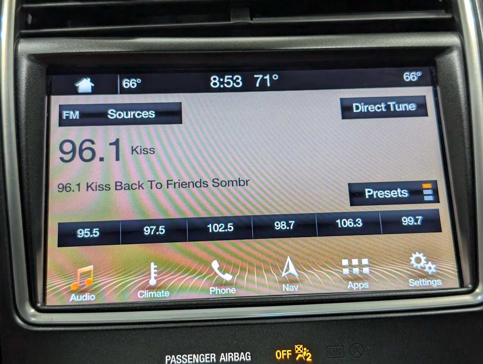 Used 2017 Lincoln MKX Reserve image 25