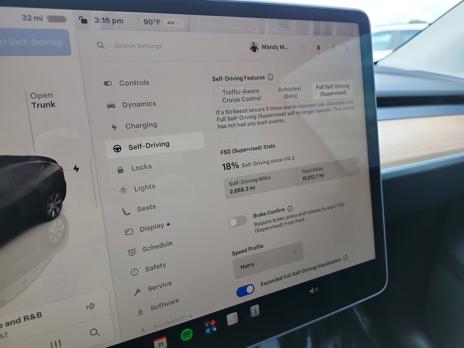 Used 2024 Tesla Model Y Long Range AWD/4WD image 18