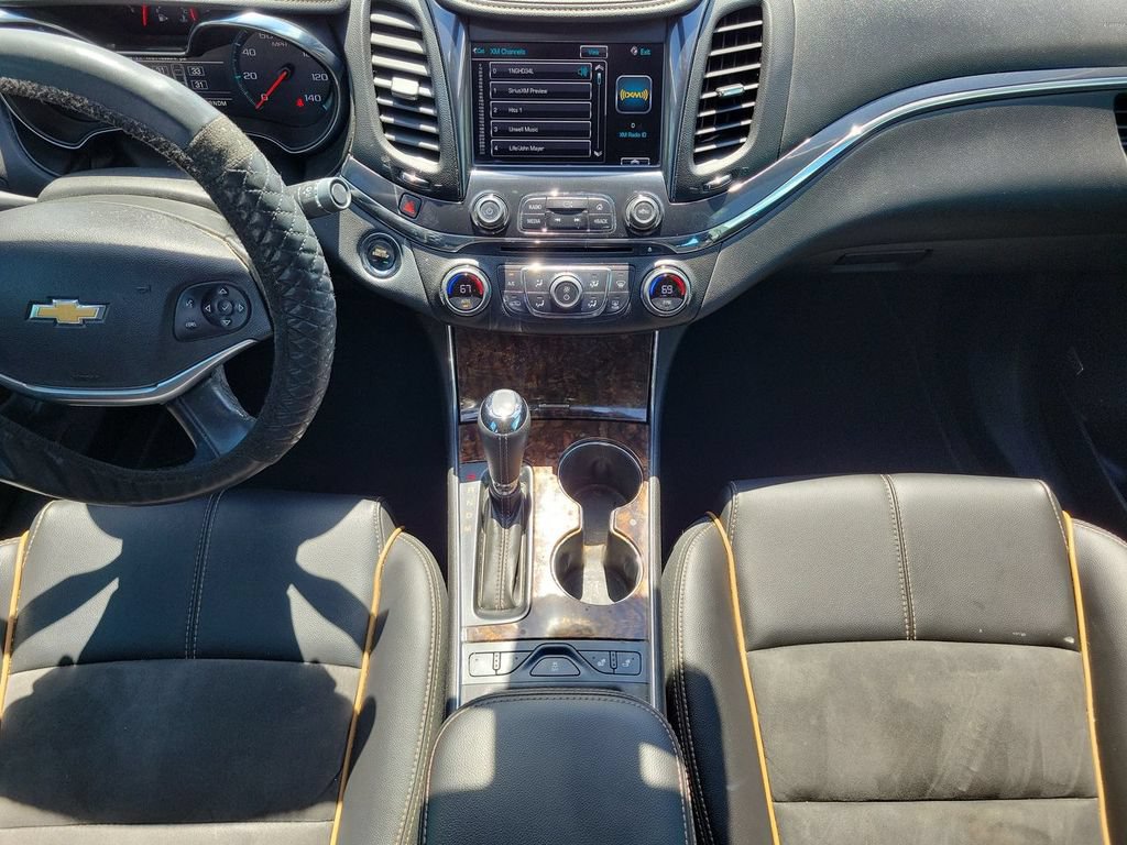 Used 2015 Chevrolet Impala LT FWD image 20