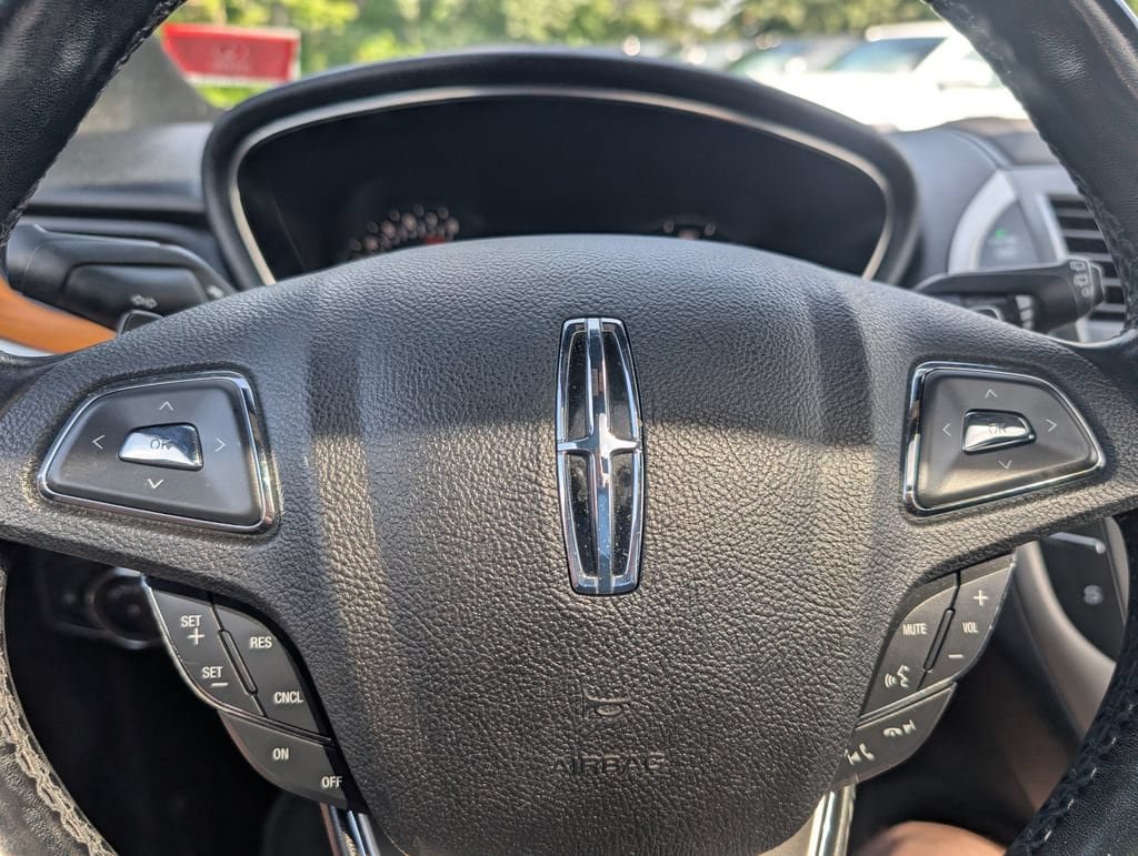 Used 2018 Lincoln MKC Reserve w/ Lincoln MKC Climate Package AWD/4WD image 25