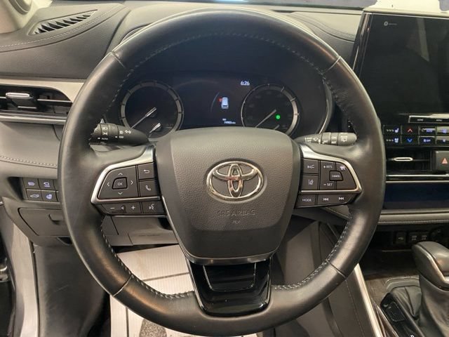 Used 2021 Toyota Highlander Limited AWD/4WD image 29