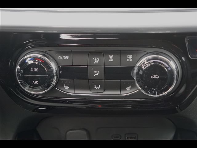 New 2026 Chevrolet Trax LT w/ LT Convenience Package FWD image 10