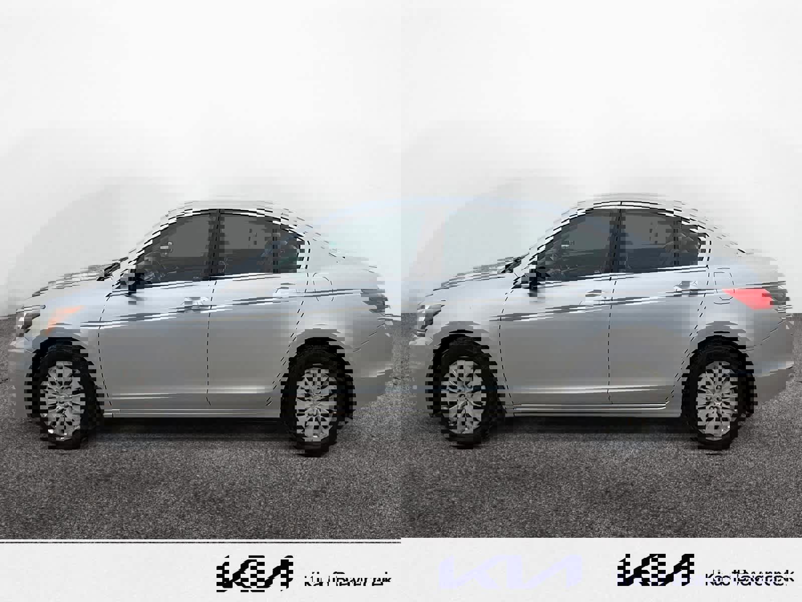 Used 2012 Honda Accord LX image 2