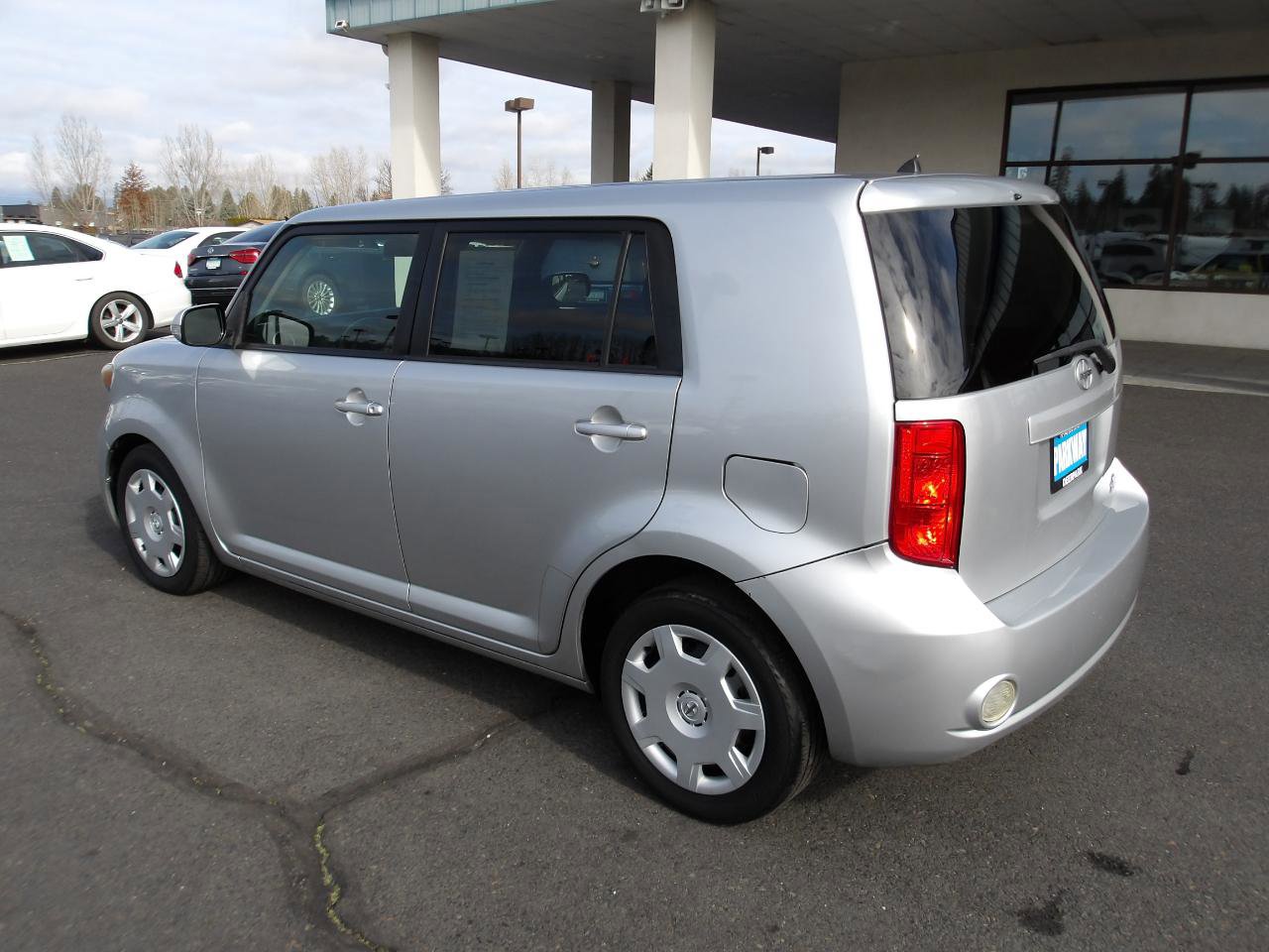 Used 2009 Scion xB image 3