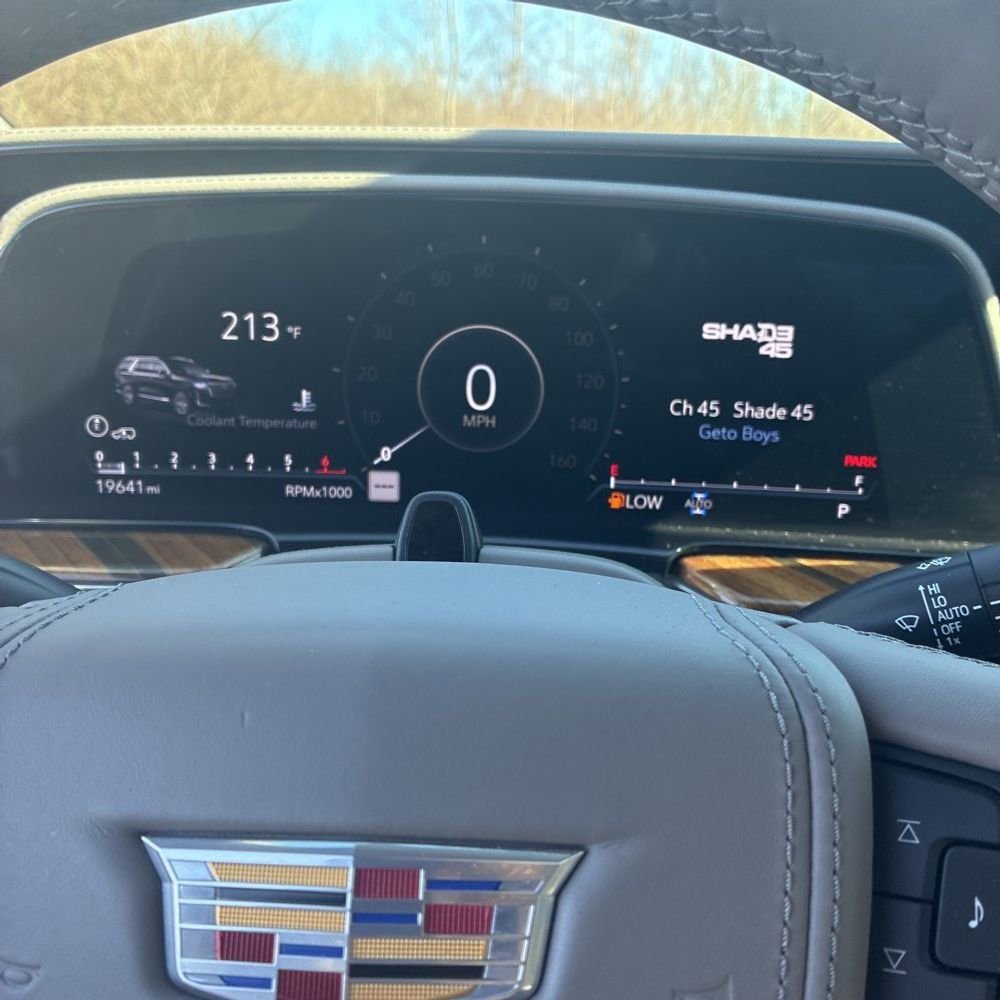 Used 2024 Cadillac Escalade ESV Sport Platinum w/ LPO, ONYX Package image 22