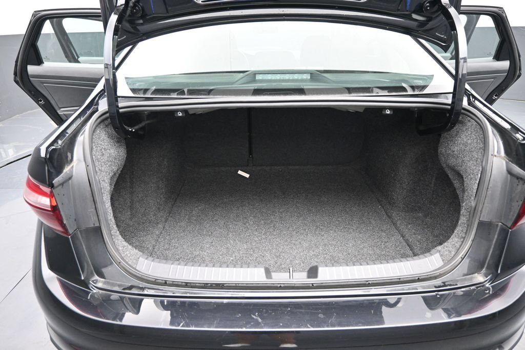 Used 2024 Volkswagen Jetta S FWD image 31
