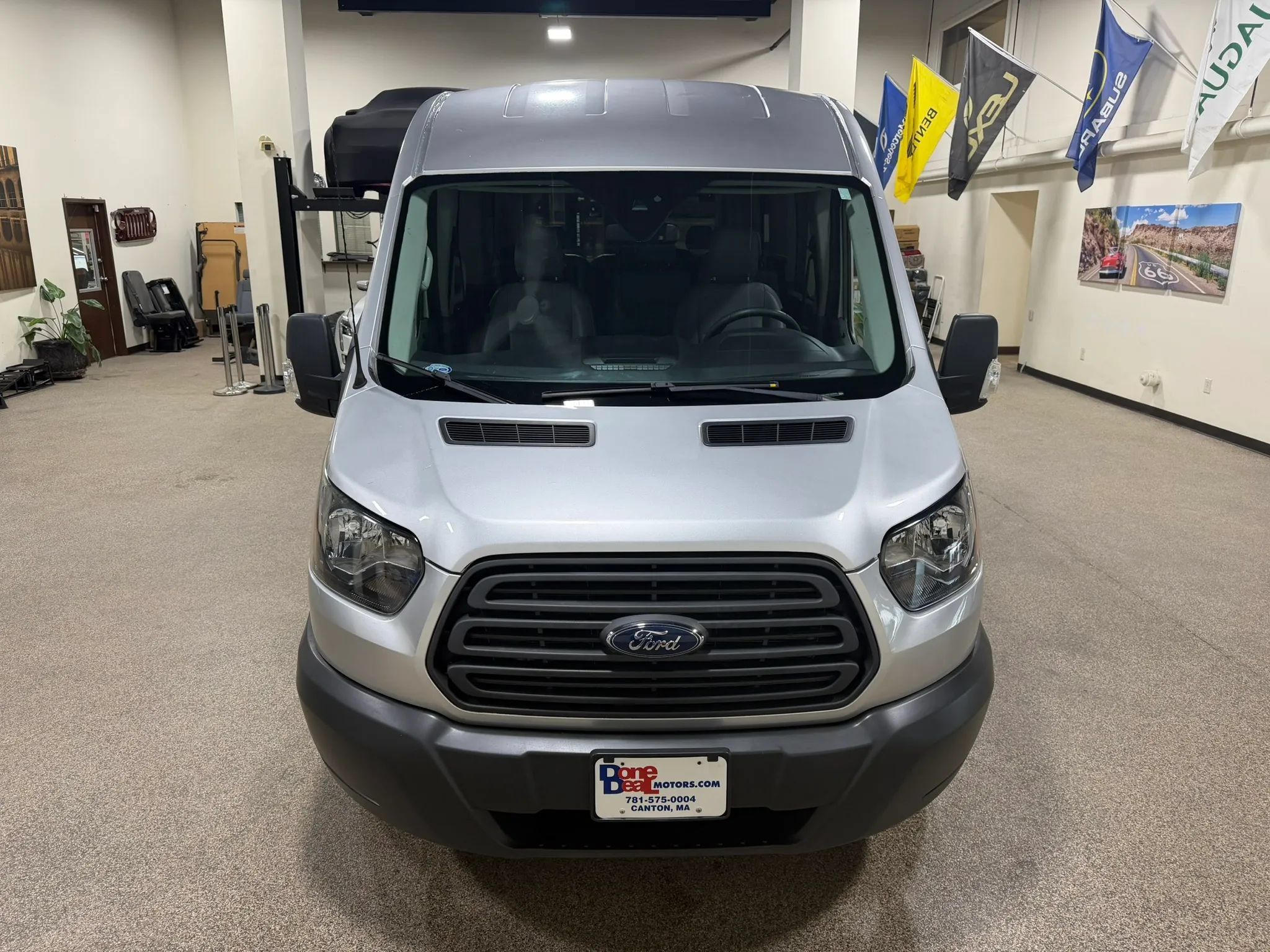 Used 2015 Ford Transit 150 XL RWD image 4