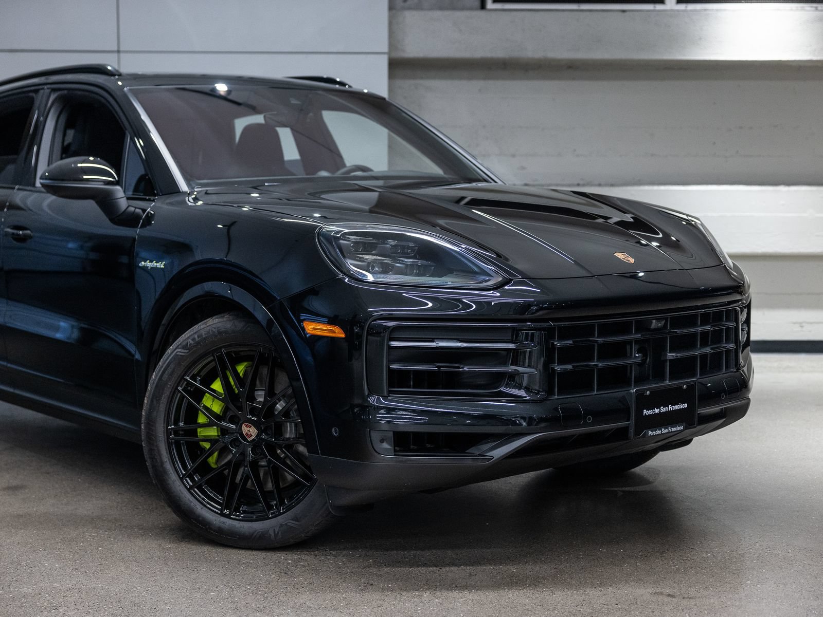 Certified 2026 Porsche Cayenne E-Hybrid AWD/4WD image 16