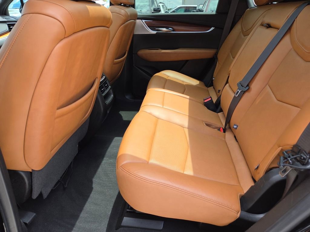 Used 2020 Cadillac XT5 Premium Luxury FWD image 18