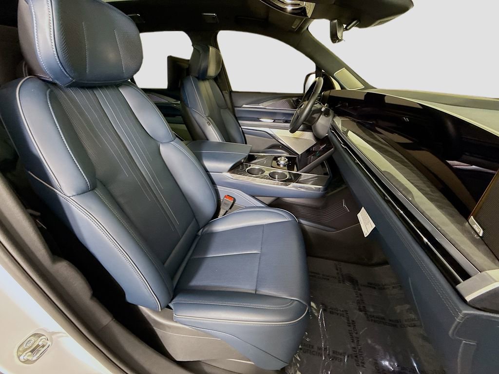 Used 2025 Cadillac Escalade IQ Sport 2 image 32