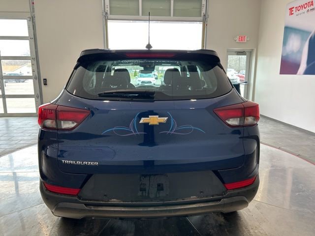 Used 2022 Chevrolet TrailBlazer LS FWD image 6