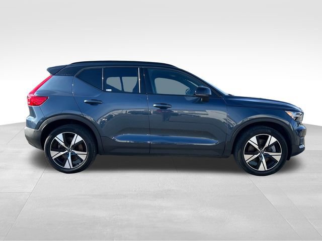 Used 2022 Volvo XC40 P8 Recharge Plus image 11
