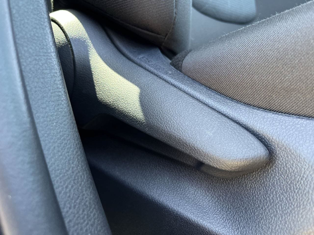 Used 2025 Toyota RAV4 XLE AWD/4WD image 26
