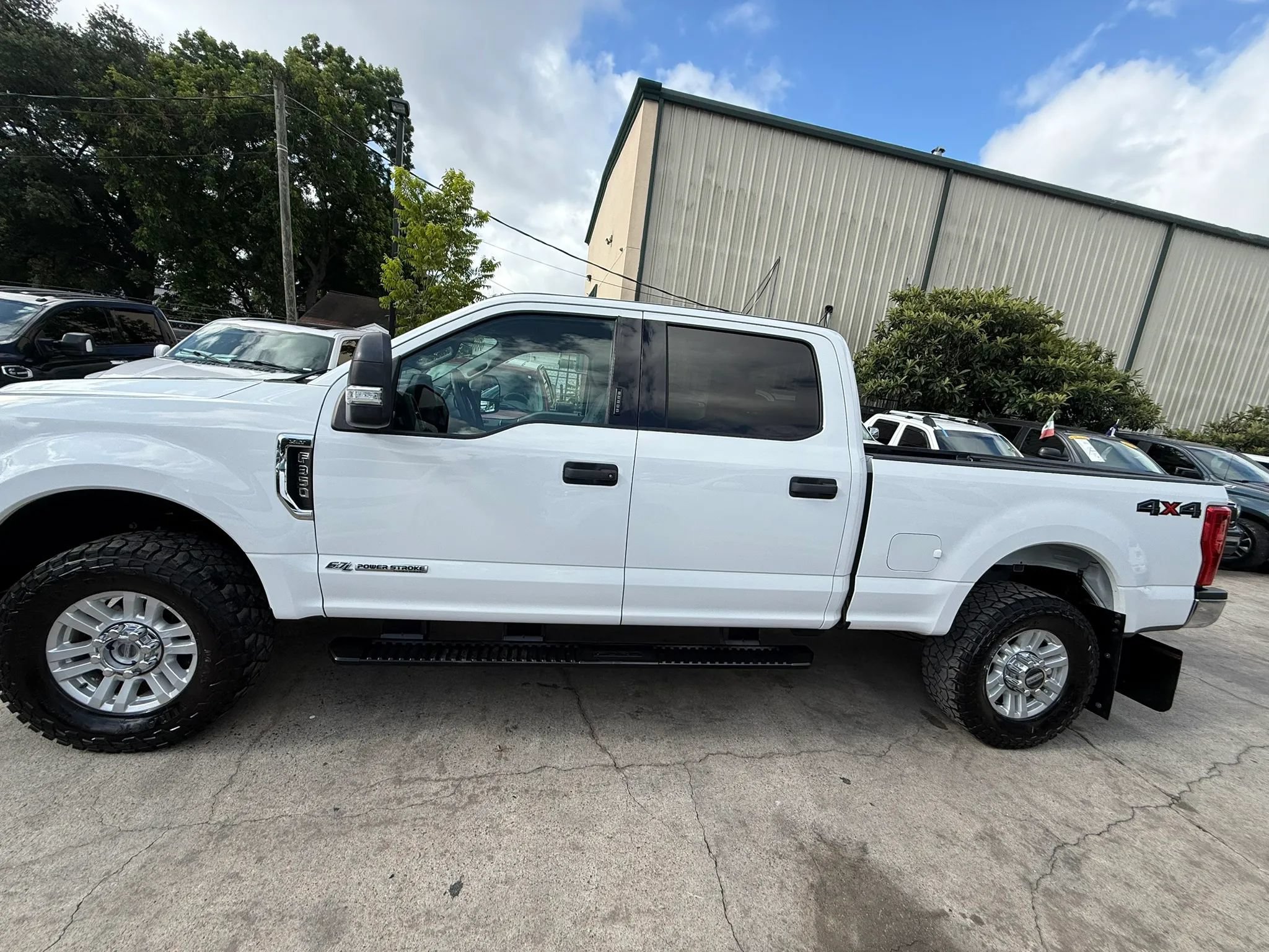 Used 2019 Ford F350 XLT AWD/4WD image 4