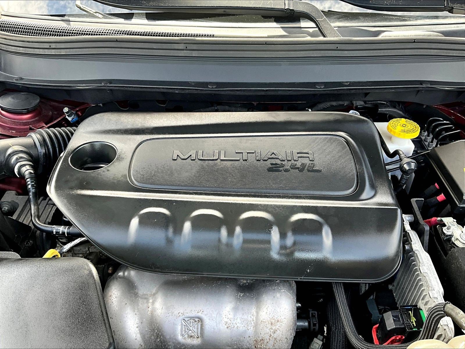 Used 2019 Jeep Cherokee Latitude w/ Popular Appearance Group AWD/4WD image 30