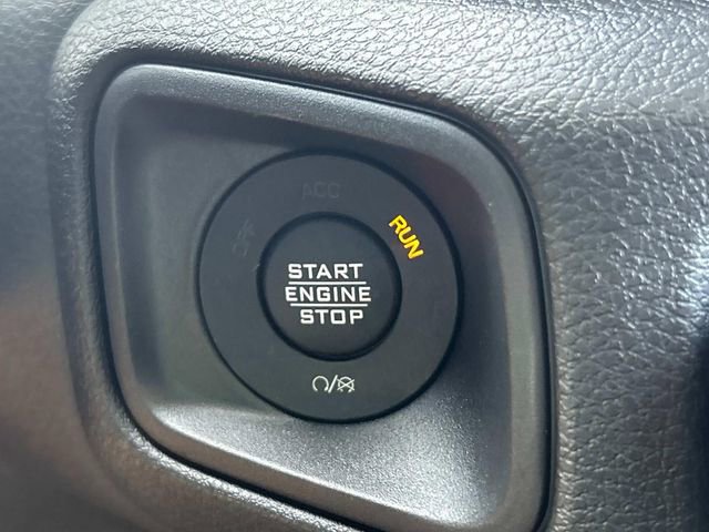 New 2025 Jeep Gladiator Sport image 11