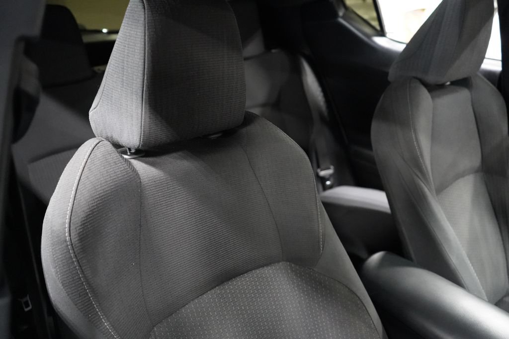 Used 2019 Toyota C-HR LE FWD image 28