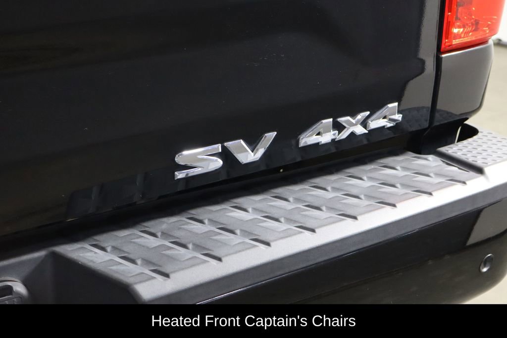 Used 2021 Nissan Titan SV w/ SV Convenience Package image 40