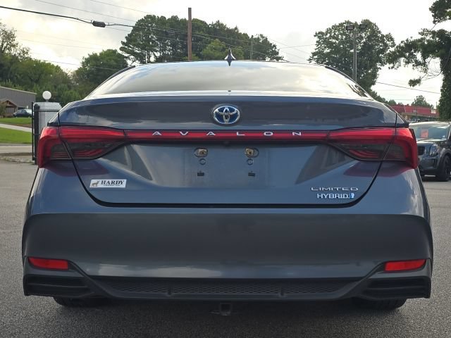 Used 2019 Toyota Avalon Limited w/ All Weather Liner Package FWD image 4