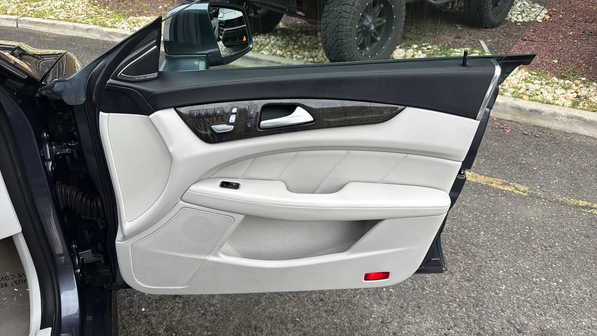Used 2015 Mercedes-Benz CLS 400 image 19