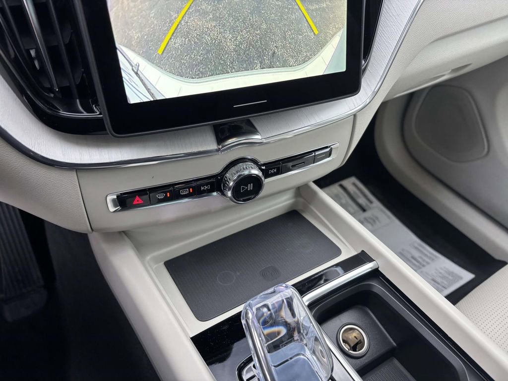 New 2026 Volvo XC60 B5 Ultra w/ Protection Package Premier image 21