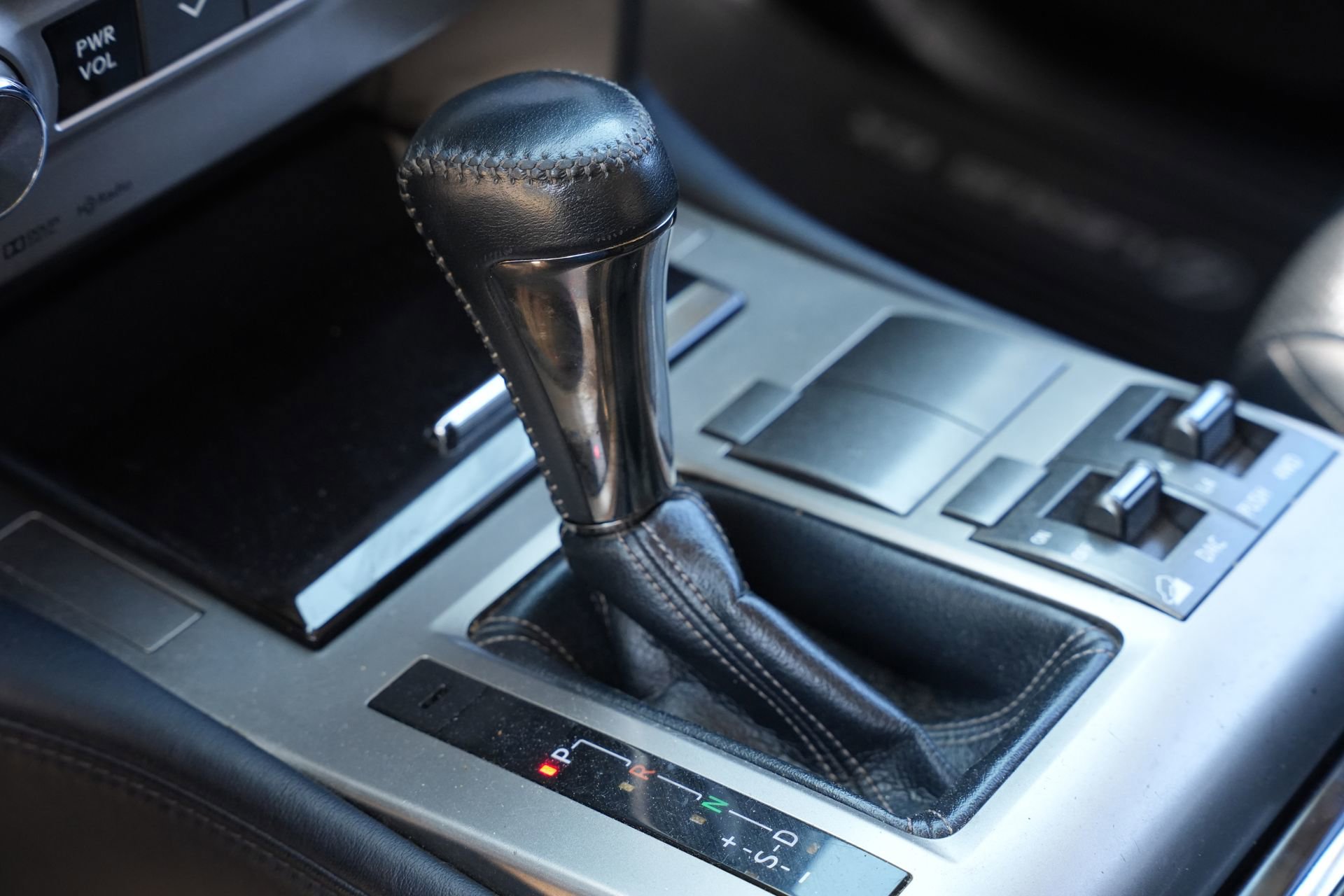 Used 2014 Lexus GX 460 image 14