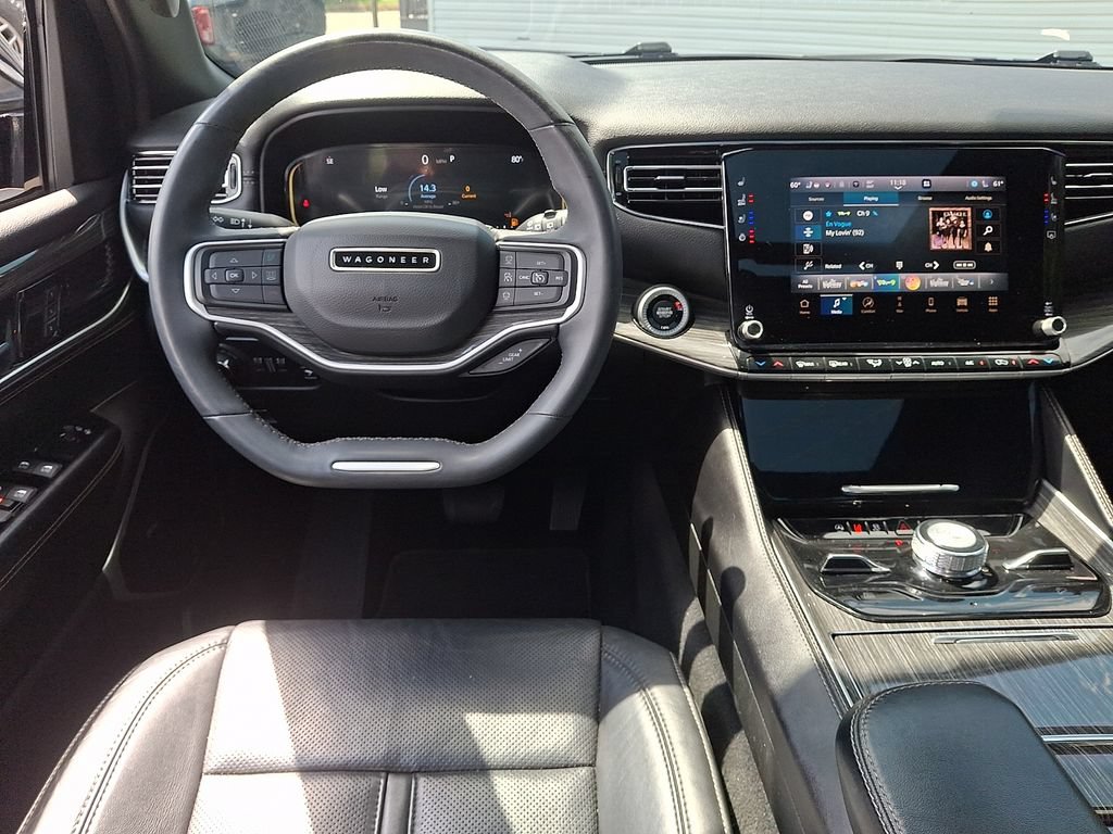 Used 2022 Jeep Wagoneer Series III w/ Premium Group I AWD/4WD image 11