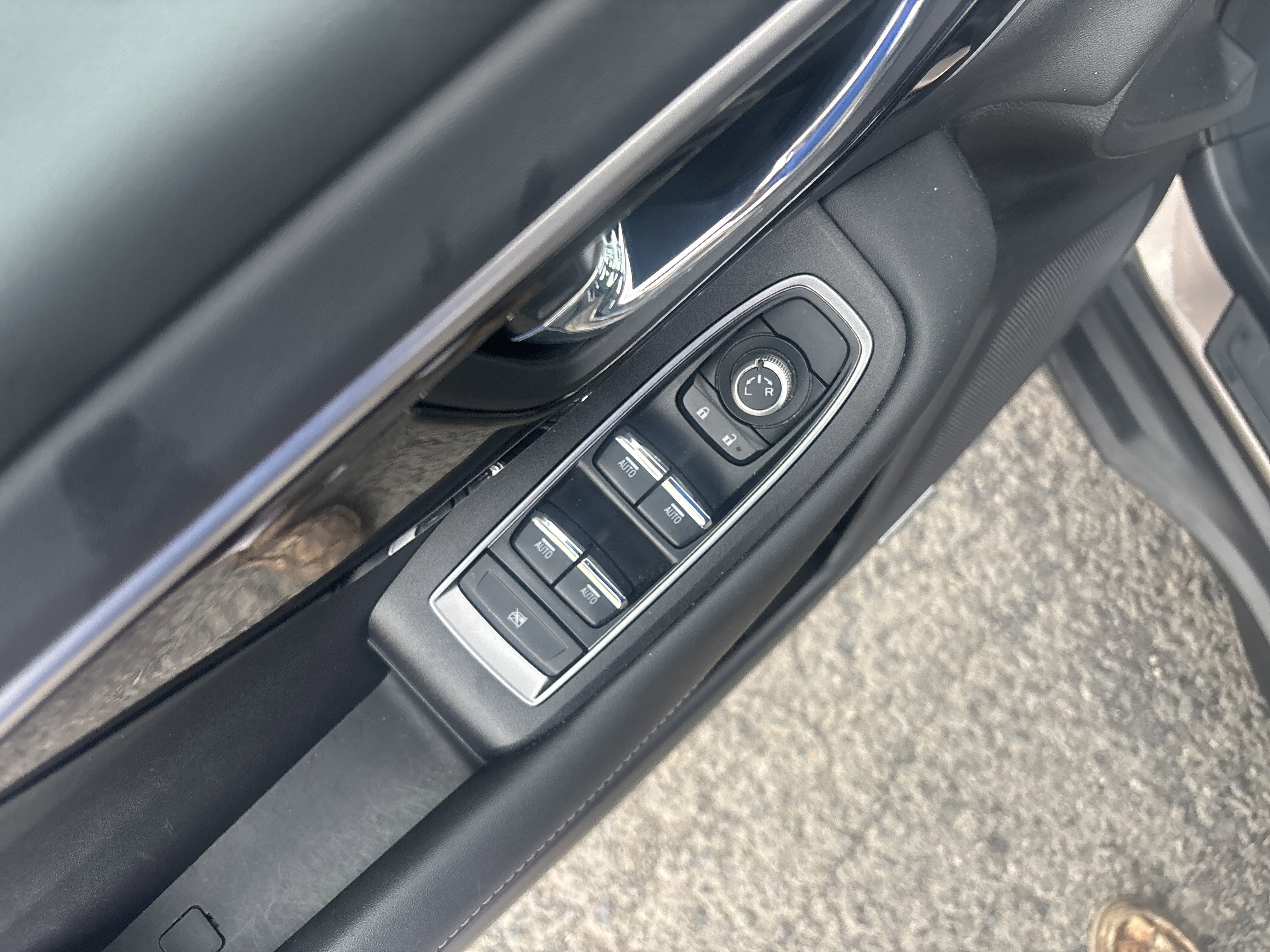 Used 2024 Subaru Outback Limited image 16